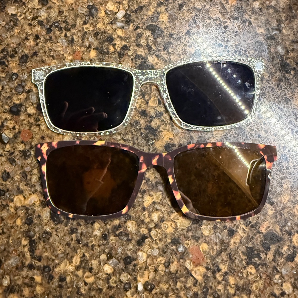 Pair Eyewear sunglasses toppers - The Kirby frame